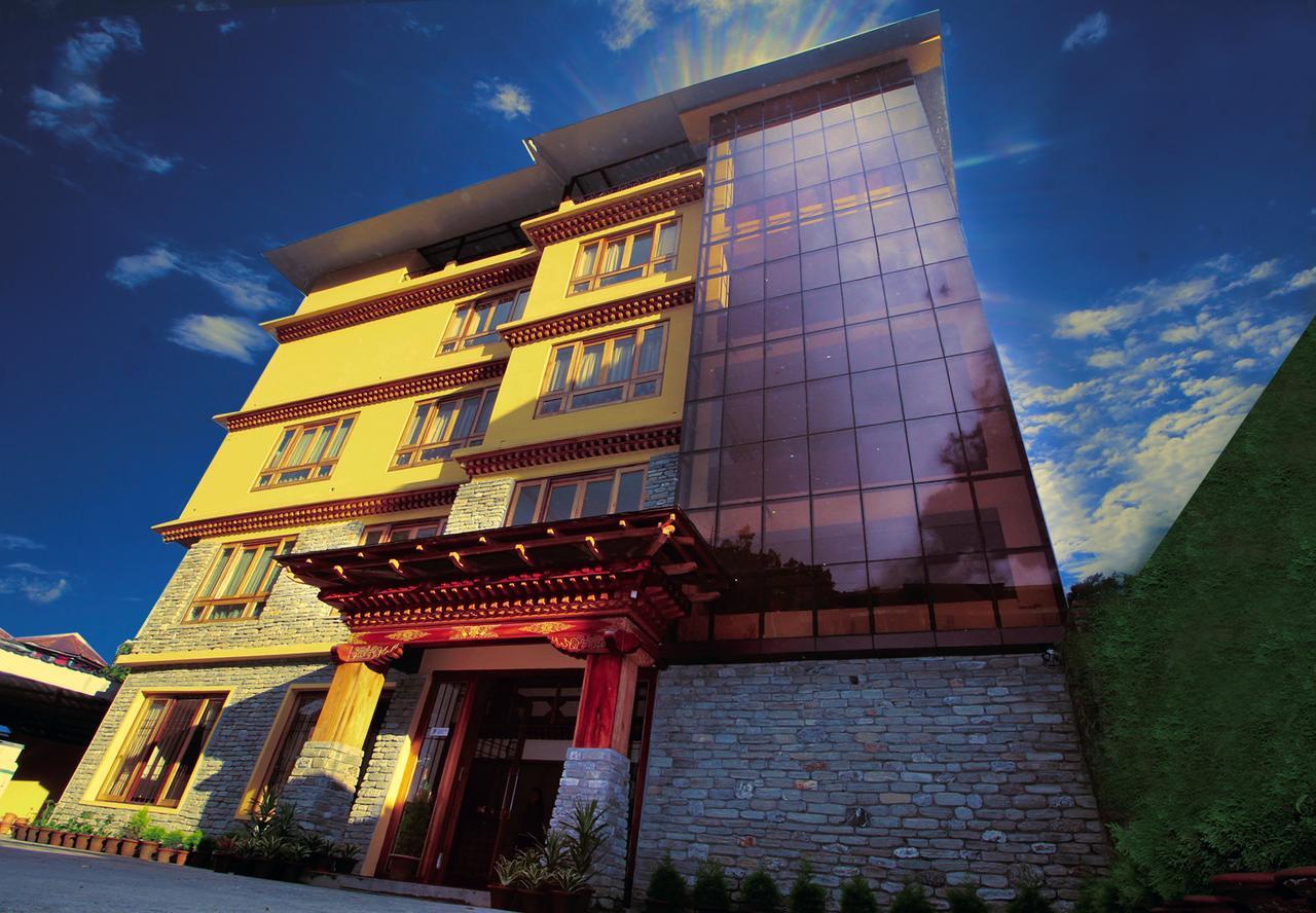 Hotel Tarayana Grand Ґанґток Екстер'єр фото
