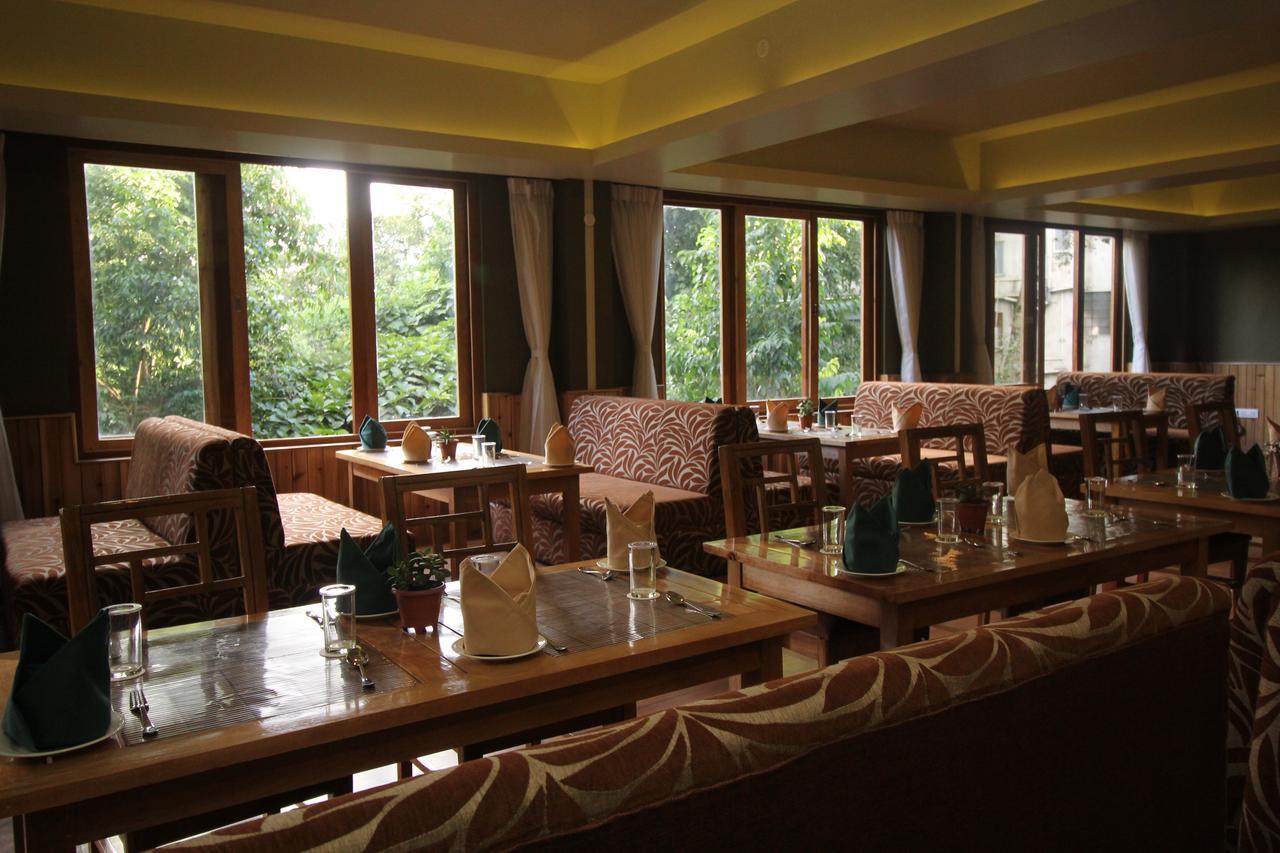 Hotel Tarayana Grand Ґанґток Екстер'єр фото