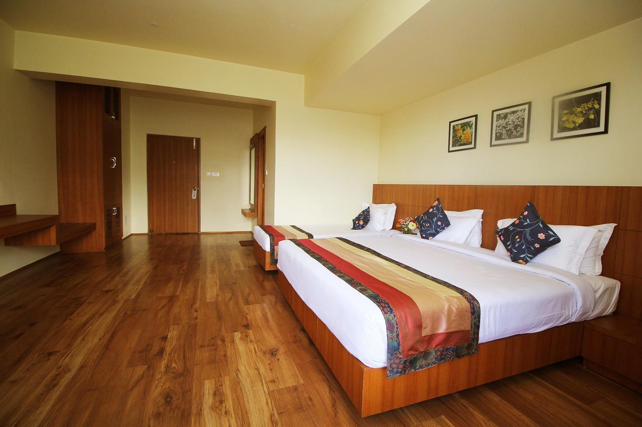 Hotel Tarayana Grand Ґанґток Екстер'єр фото