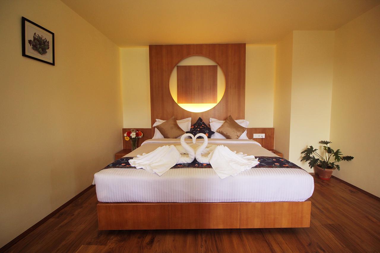 Hotel Tarayana Grand Ґанґток Екстер'єр фото